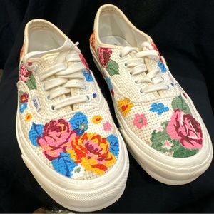 VANS ANAHEIM NEEDLEPOINT AUTHENTIC SNEAKERS SIZE 9 MEN/ 11 WOMEN EUC